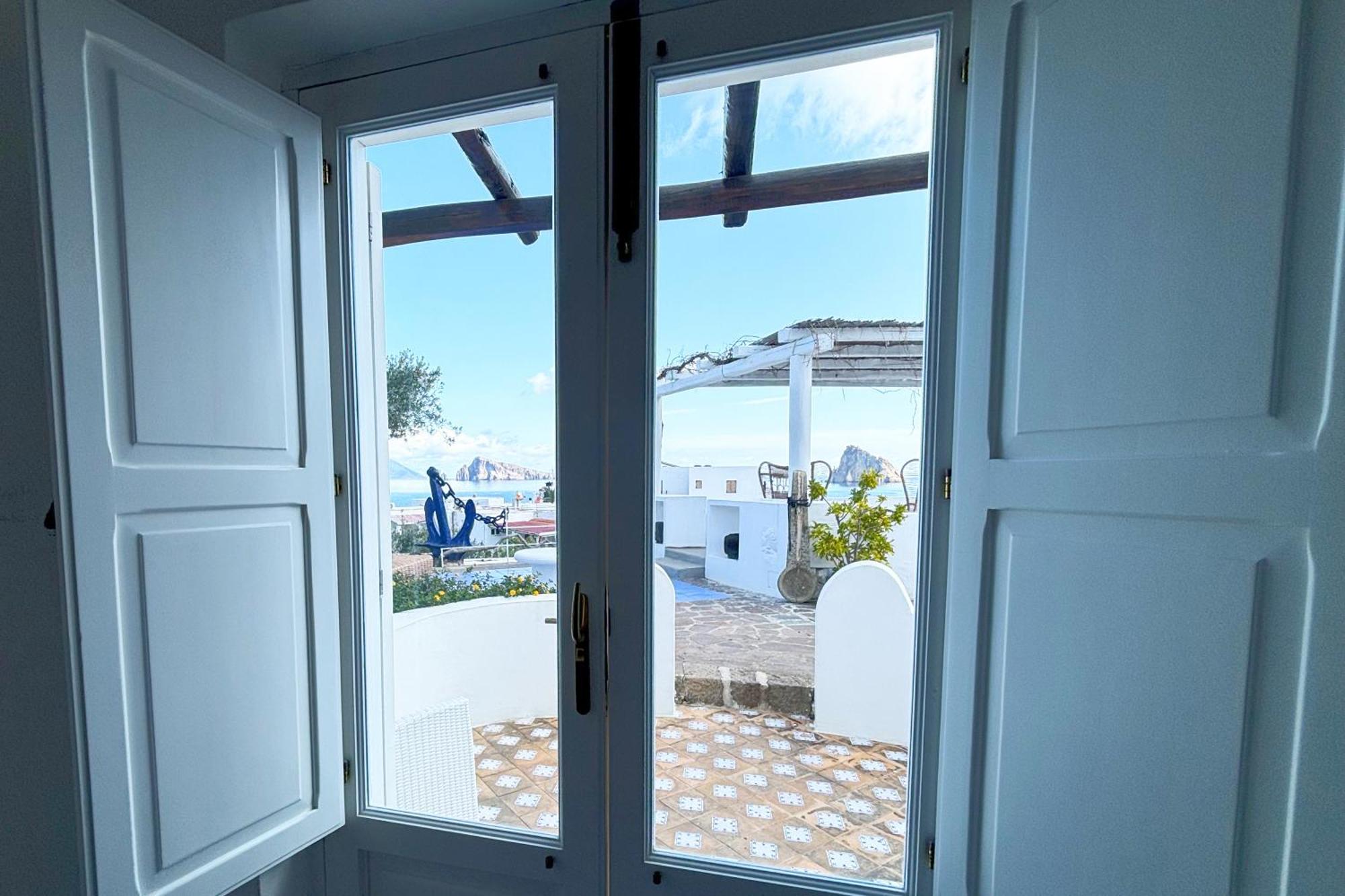 Dependance La Caletta Hotel Panarea Exterior foto