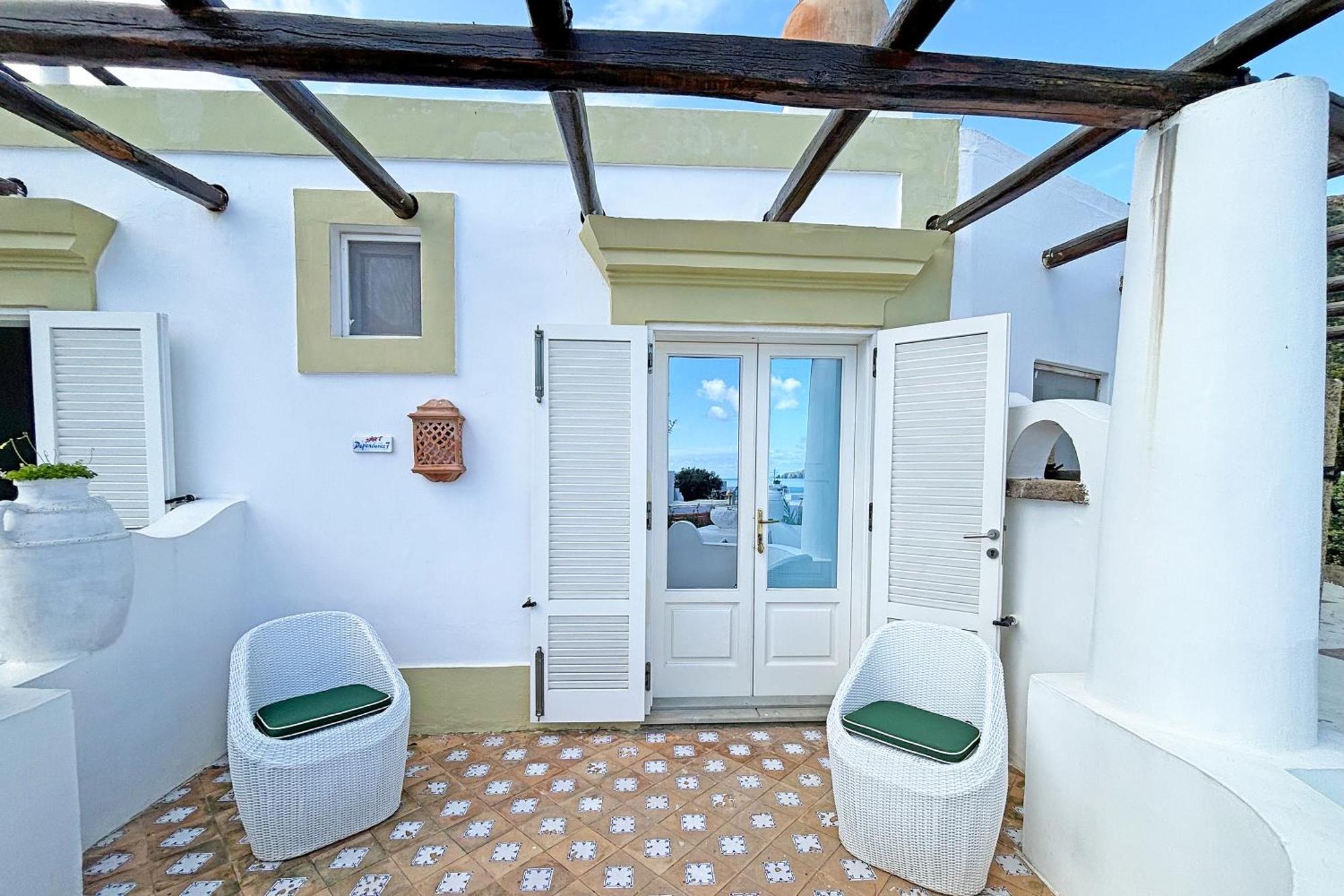 Dependance La Caletta Hotel Panarea Exterior foto
